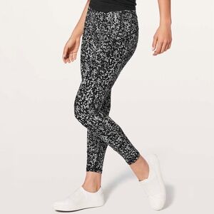 Lululemon In Movement 7/8 Tight Everlux 25" Chirasu Black Floral Workout Gym-6